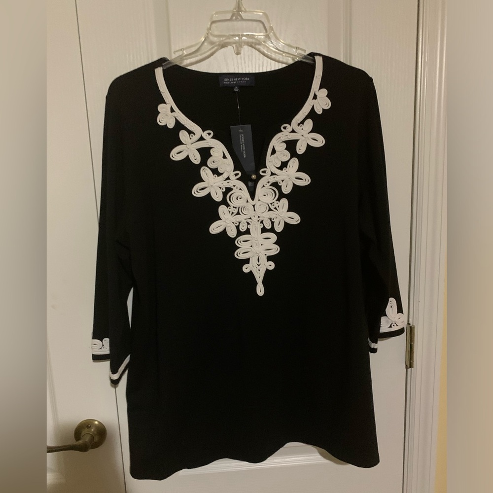 Woman’s 3X Jones New York tunic top NWT